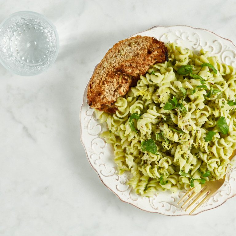 15-Minute Creamy Avocado Pasta