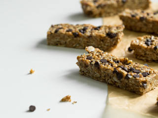 No-Bake Almond Joy Granola Bars